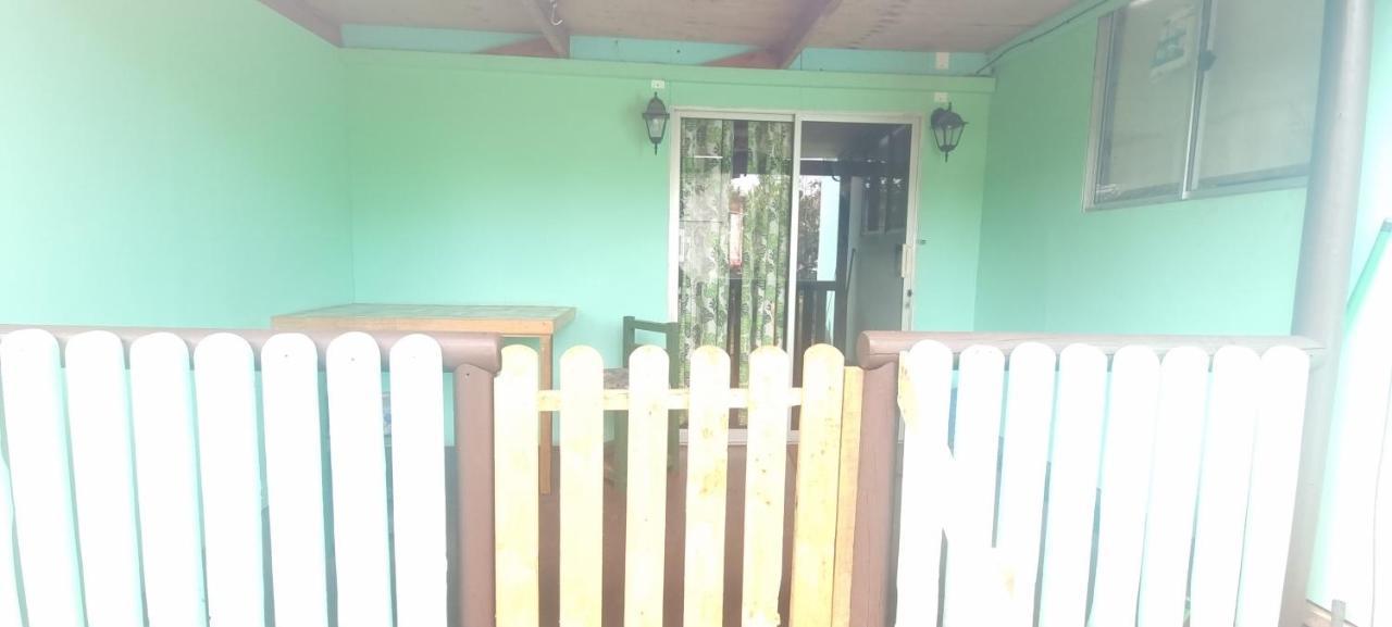 Hostal Henua Roa 2 Apartman Hanga Roa Kültér fotó