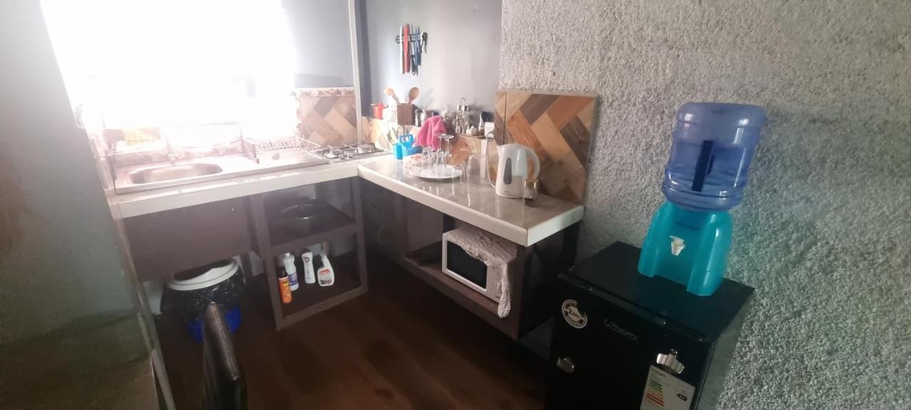 Hostal Henua Roa 2 Apartman Hanga Roa Kültér fotó