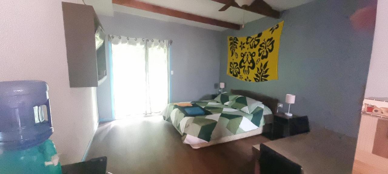 Hostal Henua Roa 2 Apartman Hanga Roa Kültér fotó